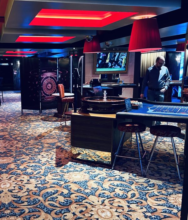 Ekskluzywna Noc w Klubie Gogo z Open Barem Warszawa