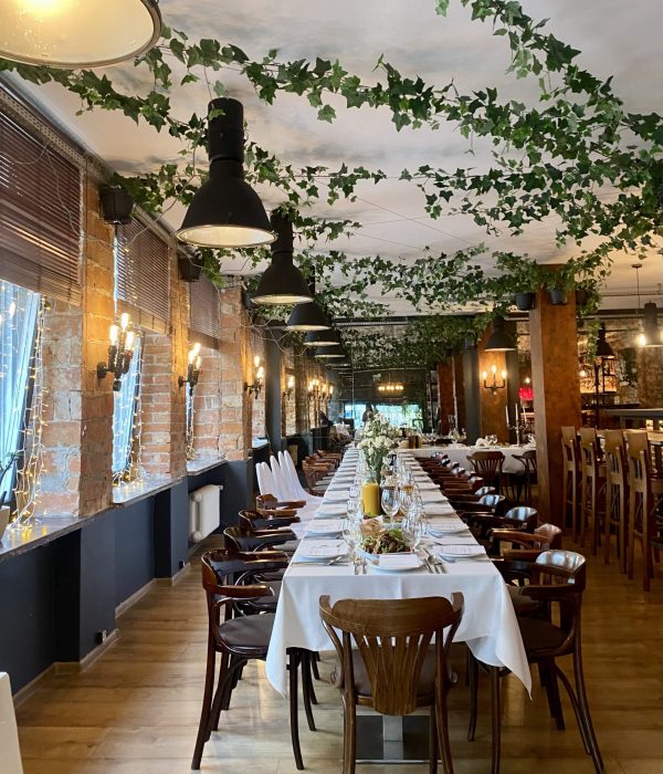 Kolacja z występem tancerki Warszawa